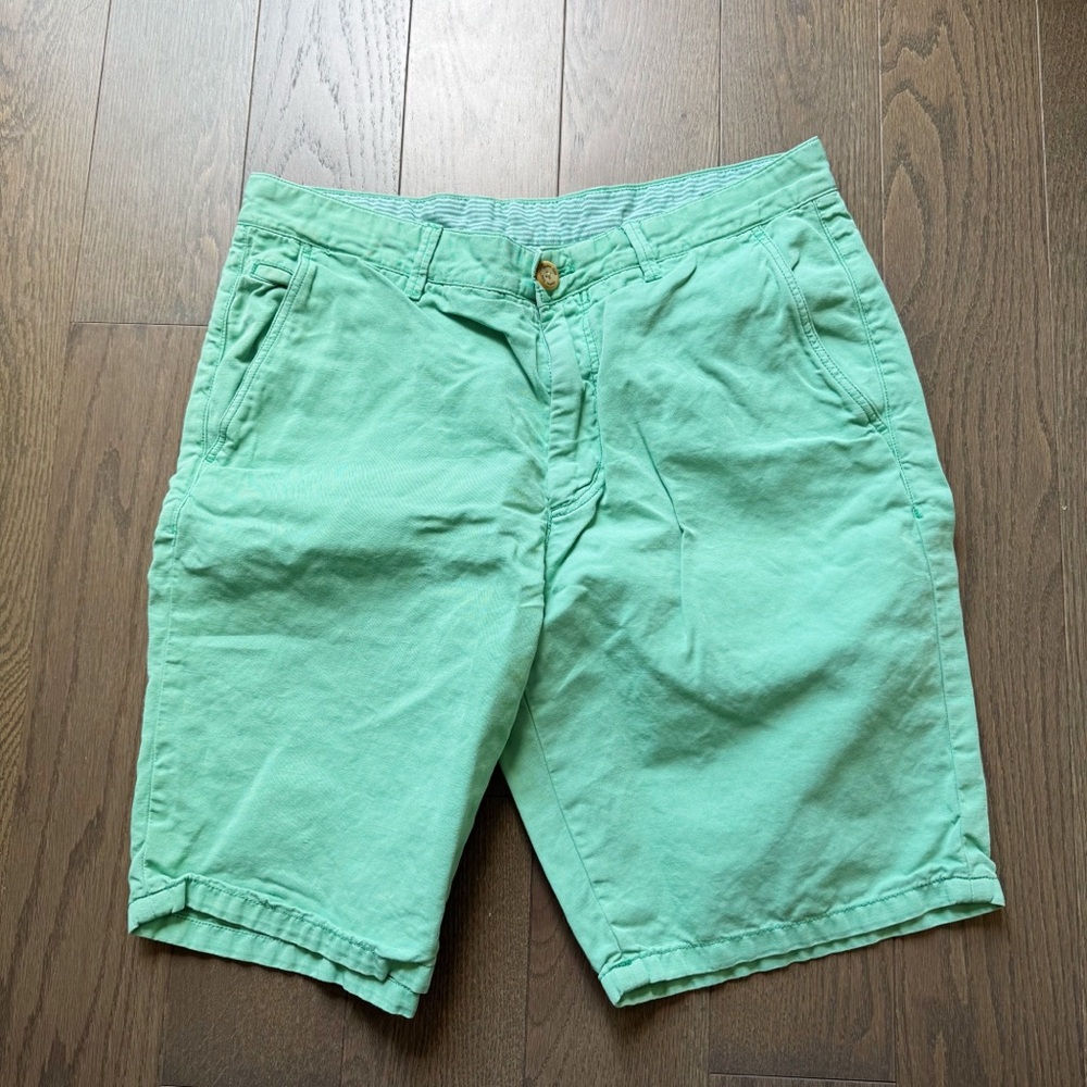 GREEN MASSIMO DUTTI SHORTS